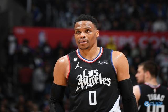 浮嶋敏：我们靠防守取得了成绩，建队方针是基于进入世少赛（浮嶋敏：以防守立足收获佳绩，建队方针围绕冲击世少赛）