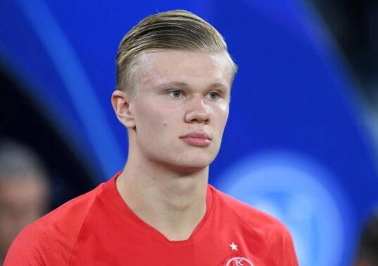 意媒：此前因流感缺阵的博尼尚未恢复训练，不确定能否踢意杯（意媒：博尼因流感缺阵后仍未复训，出战意杯成疑）