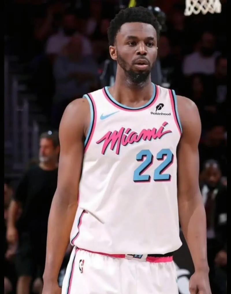 DO：雅克松离队的可能性越来越大，有英超和海外俱乐部有意（DO：雅克松离队愈发接近，英超及多家海外球队有意引进）