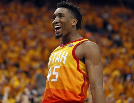 韩旭：舆论说我为了国内挣钱不参加海外联赛，当时觉得很委屈（韩旭谈被指为赚国内钱不打海外联赛：当时很委屈）