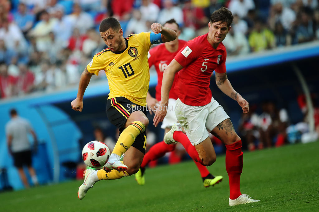 格策：梅西是我的偶像！给穆勒的建议是赛前别放狠话！（格策表态：梅西是心中偶像，建议穆勒赛前别放狠话）