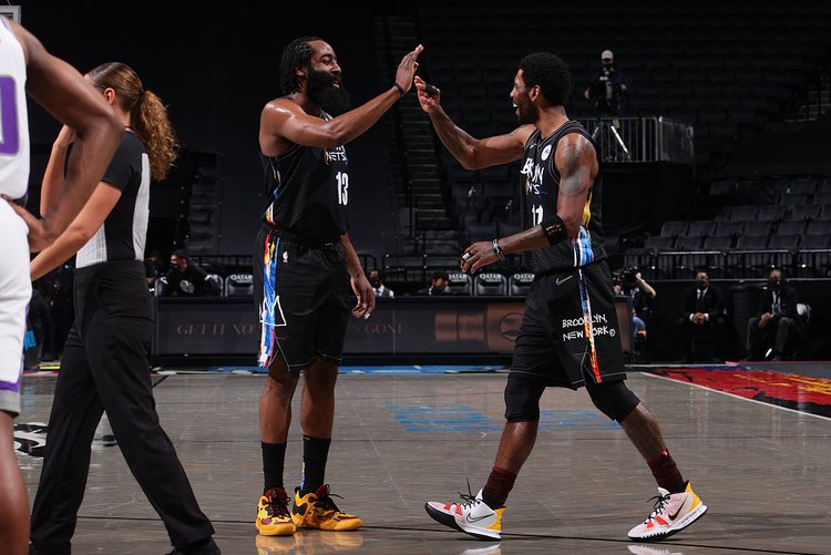 罗伯逊：萨拉赫是队史最佳之一，希望能继续与他并肩作战（罗伯逊：萨拉赫跻身队史顶尖，期待继续与他并肩作战）