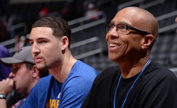 娄一晨谈斯卢茨基：他对自己的战术有近乎痴迷的坚持（娄一晨：斯卢茨基对其战术的执着几近痴迷）