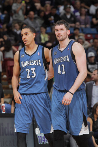 国际米兰vs科莫：劳塔罗-马丁内斯、恰尔汗奥卢首发，莫拉塔、尼科-帕斯出战（国际米兰迎战科莫：劳塔罗、恰尔汗奥卢先发，莫拉塔与尼科·帕斯出场）