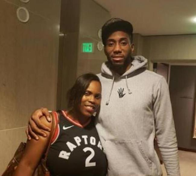 足球+音乐会，河南主帅拉莫斯当乐团指挥&阿奇姆彭等球员参加（足球遇见音乐：河南主帅拉莫斯化身指挥，阿奇姆彭等球员参与）