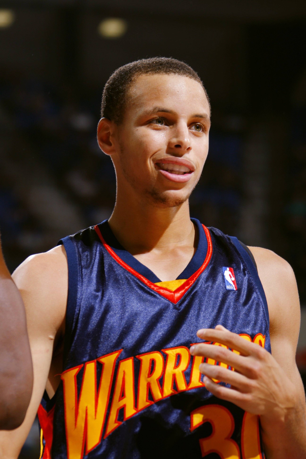 太阳报：狼队球迷团体将在对阵曼联前晚进场15分钟抗议老板（《太阳报》：狼队球迷组织拟在战曼联时晚入场15分钟抗议俱乐部老板）