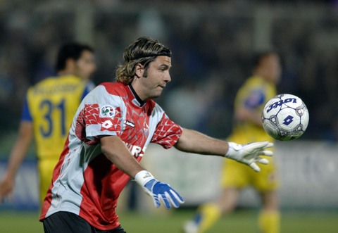 几度哽咽，孙兴慜结束十年热刺生涯（数度哽咽，孙兴慜告别十年热刺岁月）