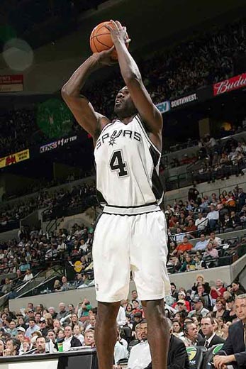 六台记者：不知道皇马在打什么，不如明天就请回穆里尼奥（六台记者：看不懂皇马在踢什么，不如明天就请穆里尼奥回归）